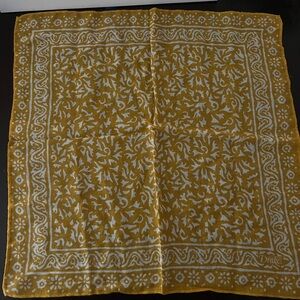 Drake’s pocket square